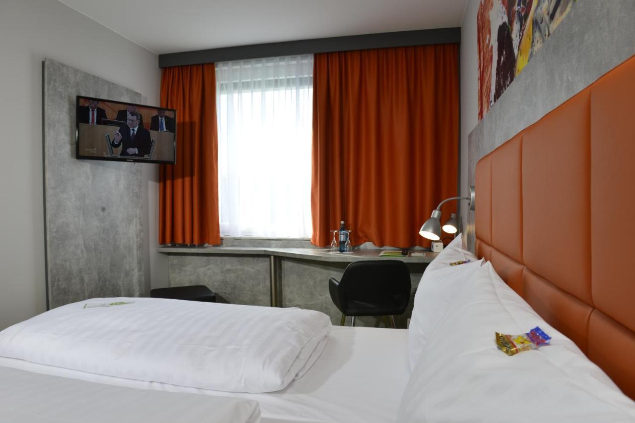 Sleepysleepy Hotel Giessen Linden  Esterno foto
