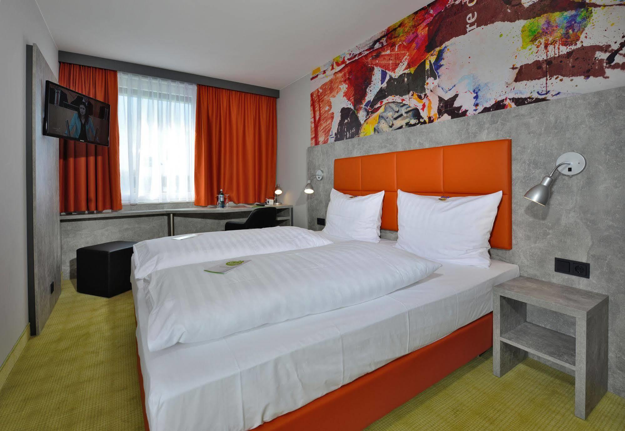 Sleepysleepy Hotel Giessen Linden  Esterno foto