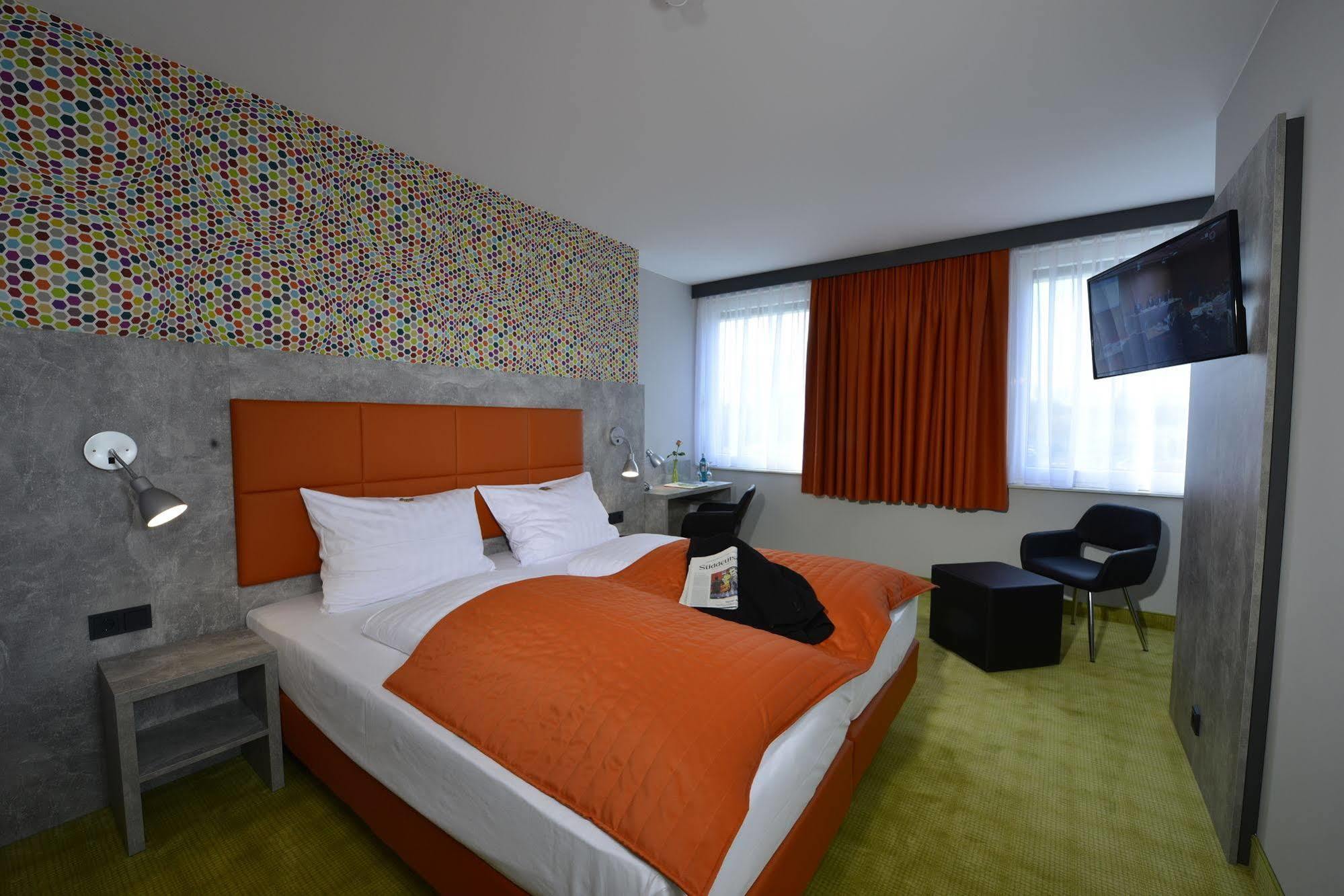 Sleepysleepy Hotel Giessen Linden  Esterno foto